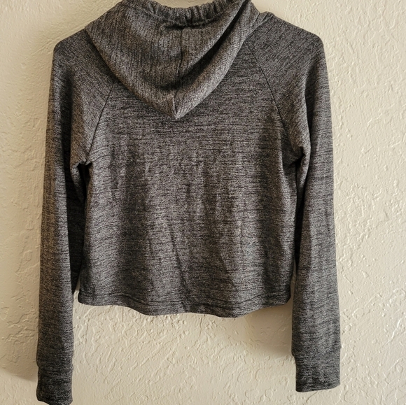 Goodnight Macaroon Crop Pullover Size Medium NWT - Picture 2 of 3